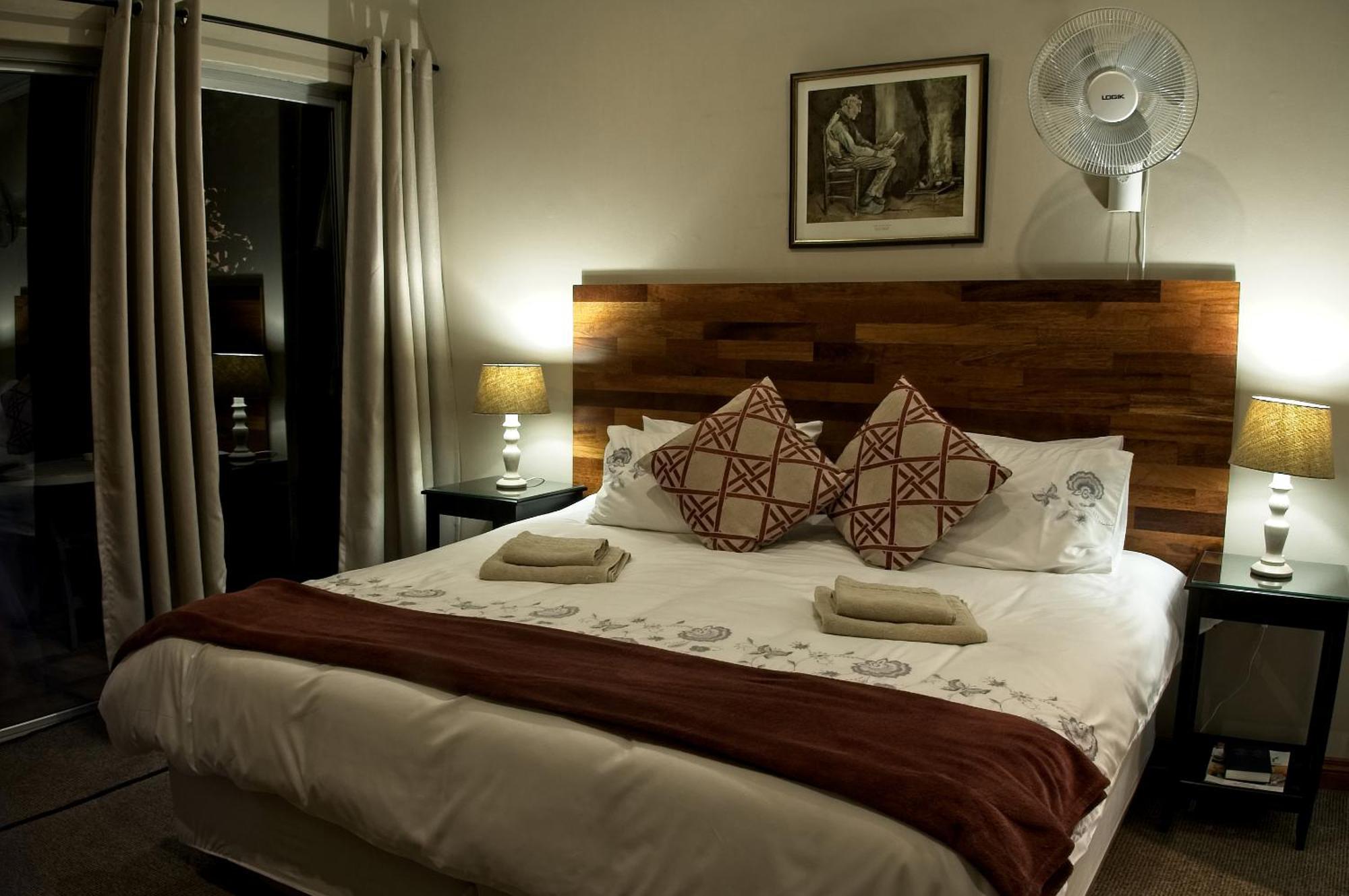 Rest-A-While Guest House - Pretoria-Noord Eksteriør bilde