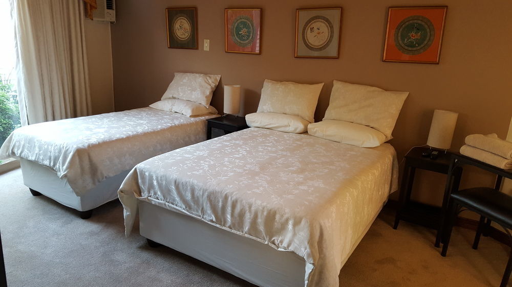 Rest-A-While Guest House - Pretoria-Noord Eksteriør bilde