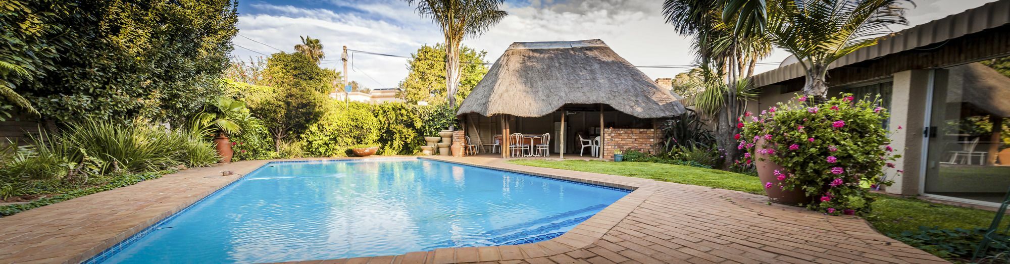 Rest-A-While Guest House - Pretoria-Noord Eksteriør bilde