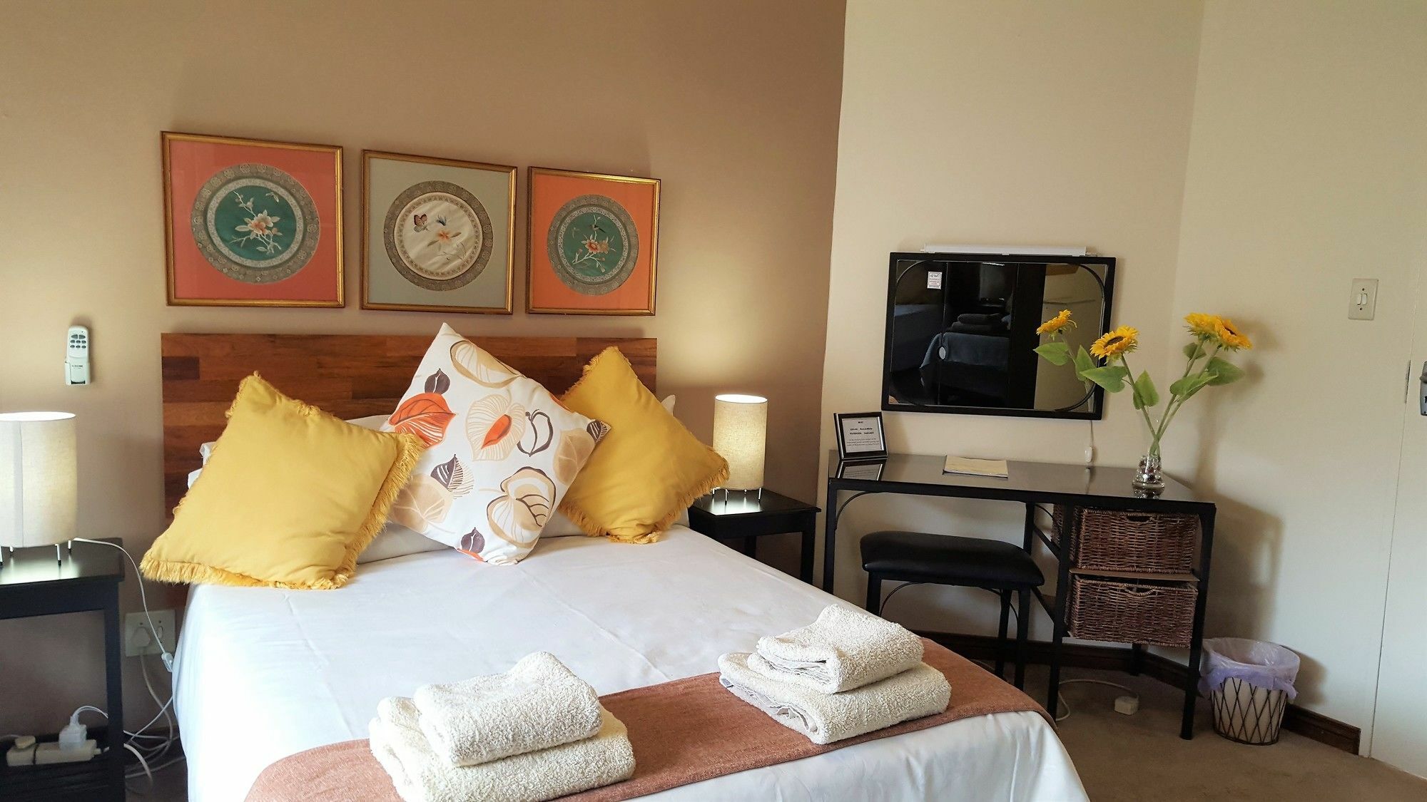 Rest-A-While Guest House - Pretoria-Noord Eksteriør bilde