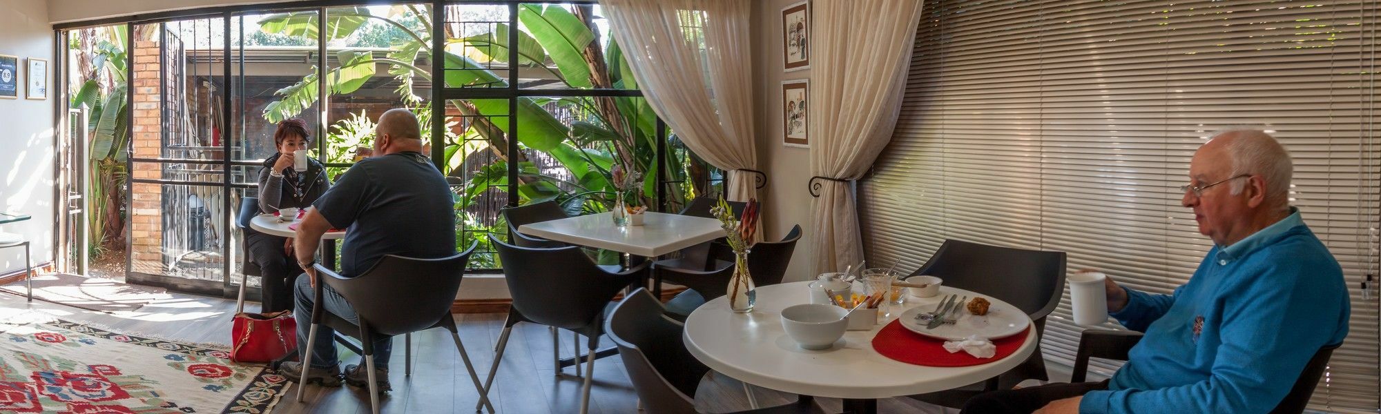 Rest-A-While Guest House - Pretoria-Noord Eksteriør bilde